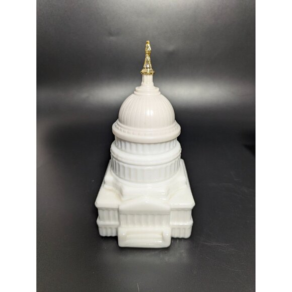 Avon The Capitol Wild Country Aftershave Bottle Milk Glass Decorative Vintage - Picture 1 of 11
